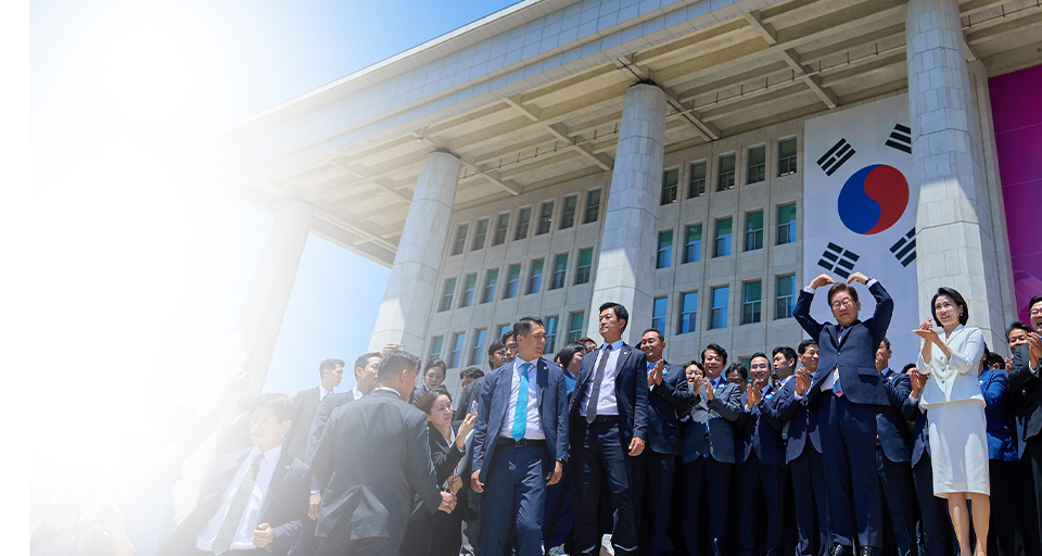 슬라이드 이미지 2